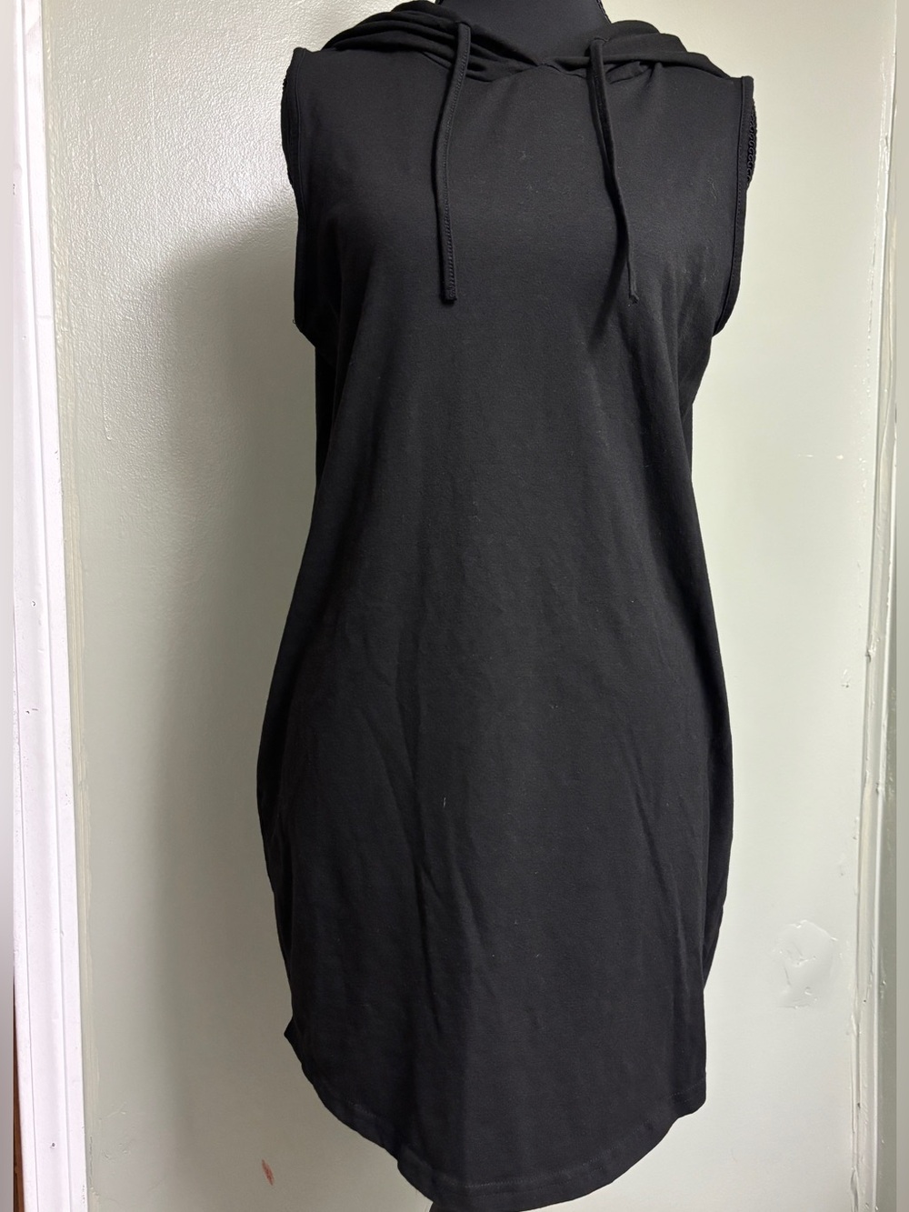 SHEIN Sleeveless Black Drawstring Hoodie Dress
